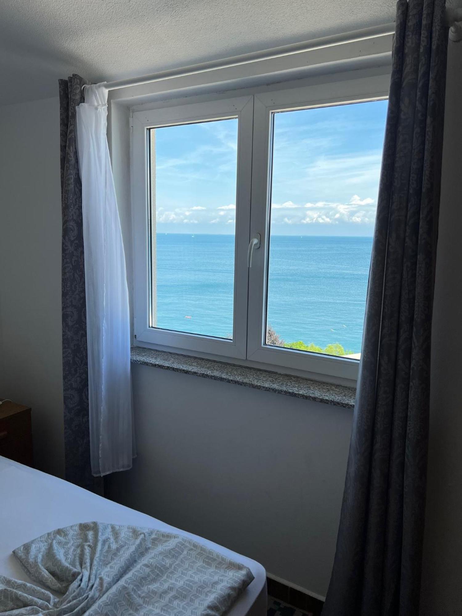 Guest House Laura 克尔维尼维赫 外观 照片